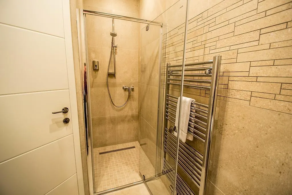 Bourgeois Apartment In Cultural Heritage Building By Ruterra Prague