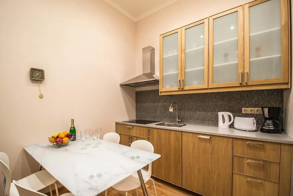 Bourgeois Apartment In Cultural Heritage Building By Ruterra Prague
