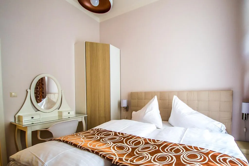 Bourgeois Apartment In Cultural Heritage Building By Ruterra Prague 0*,